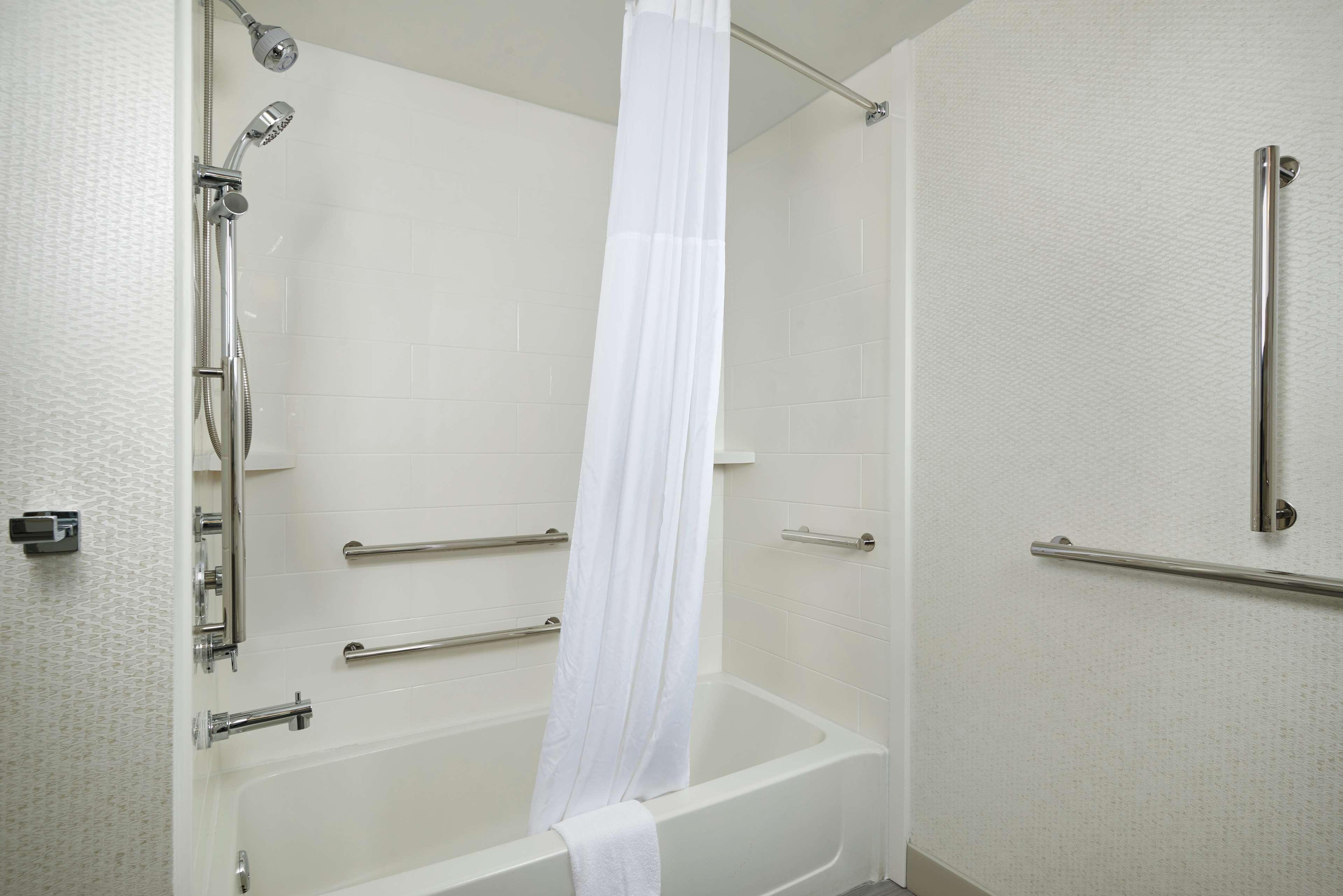 Hampton Inn & Suites Oxford-Anniston Экстерьер фото