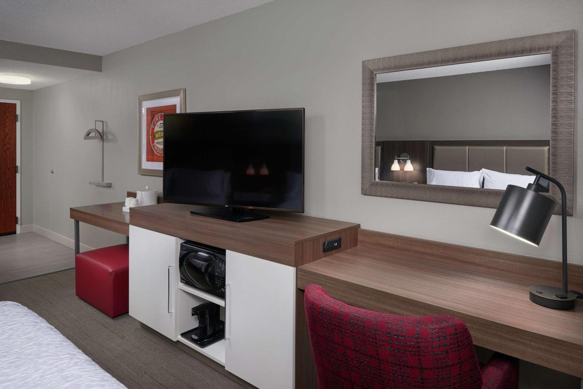Hampton Inn & Suites Oxford-Anniston Экстерьер фото