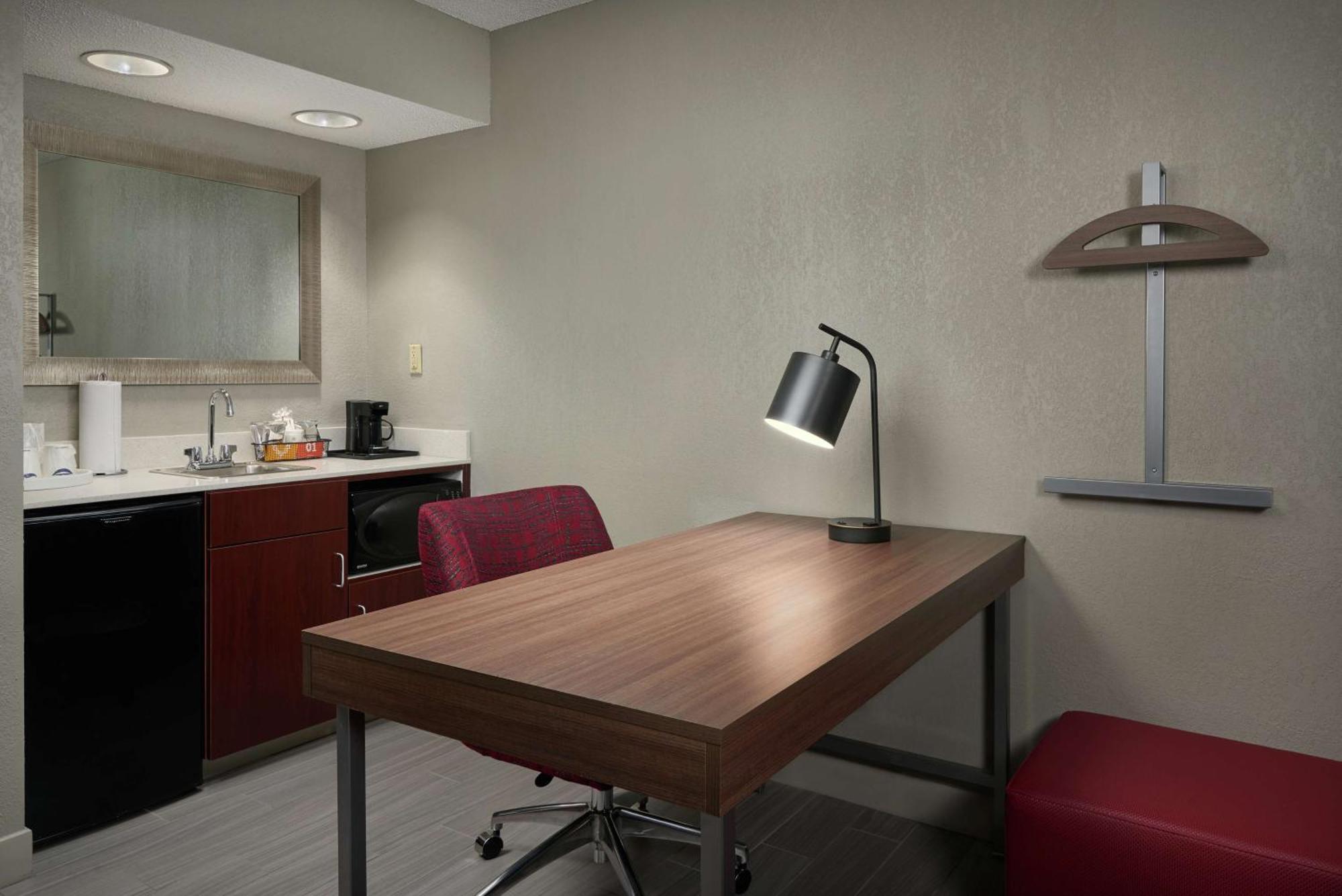 Hampton Inn & Suites Oxford-Anniston Экстерьер фото