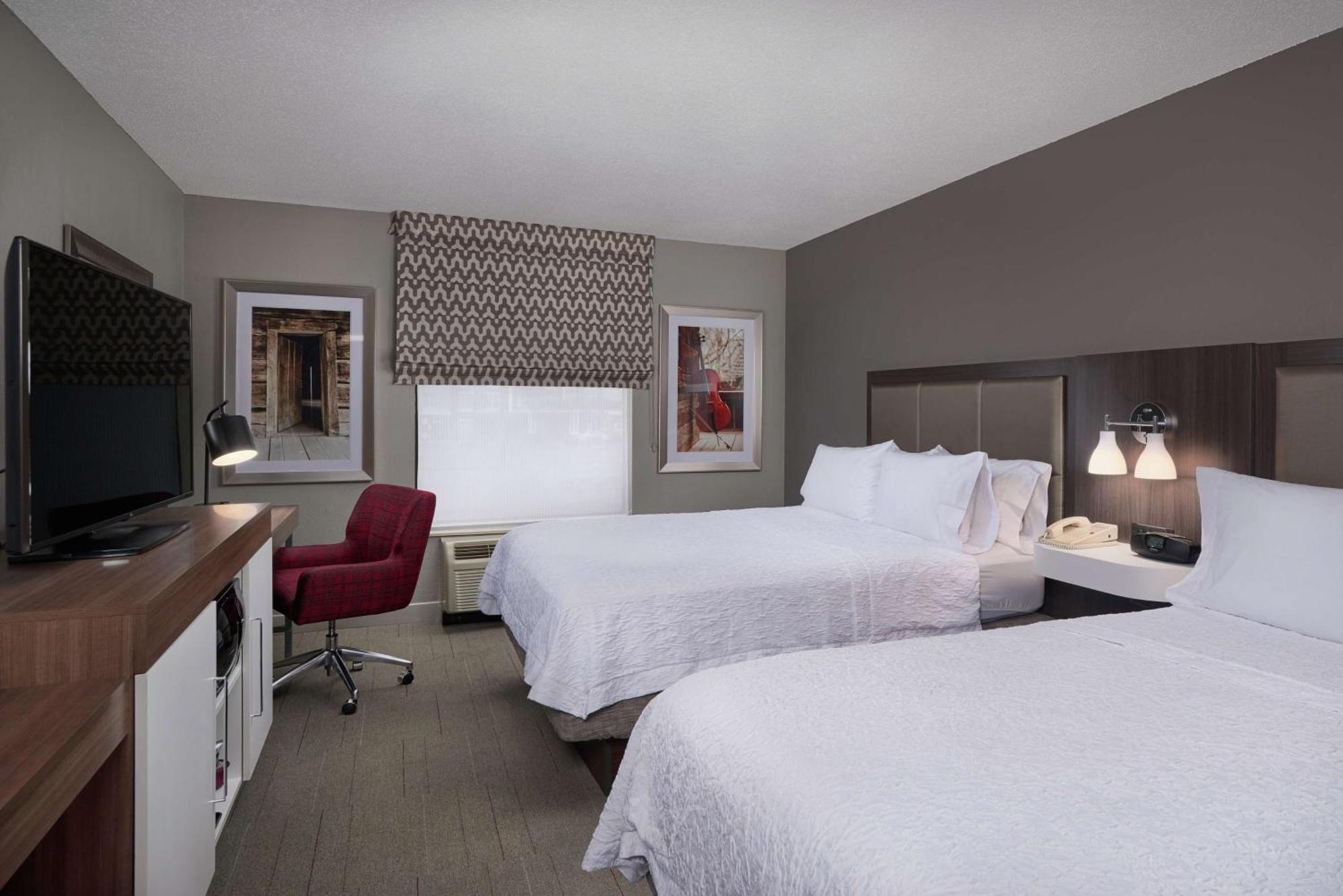 Hampton Inn & Suites Oxford-Anniston Экстерьер фото