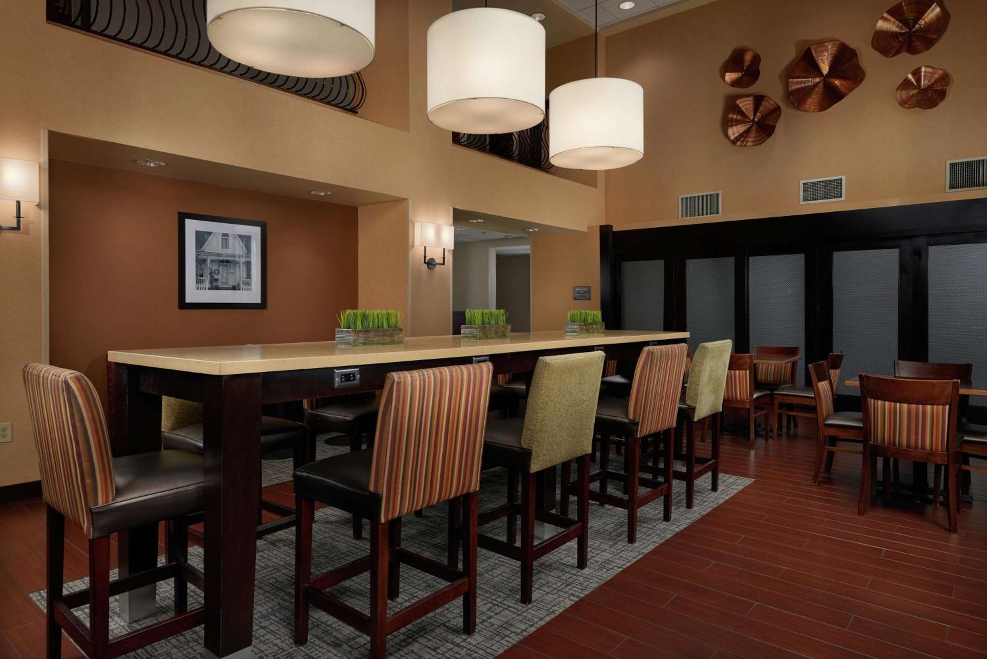 Hampton Inn & Suites Oxford-Anniston Экстерьер фото