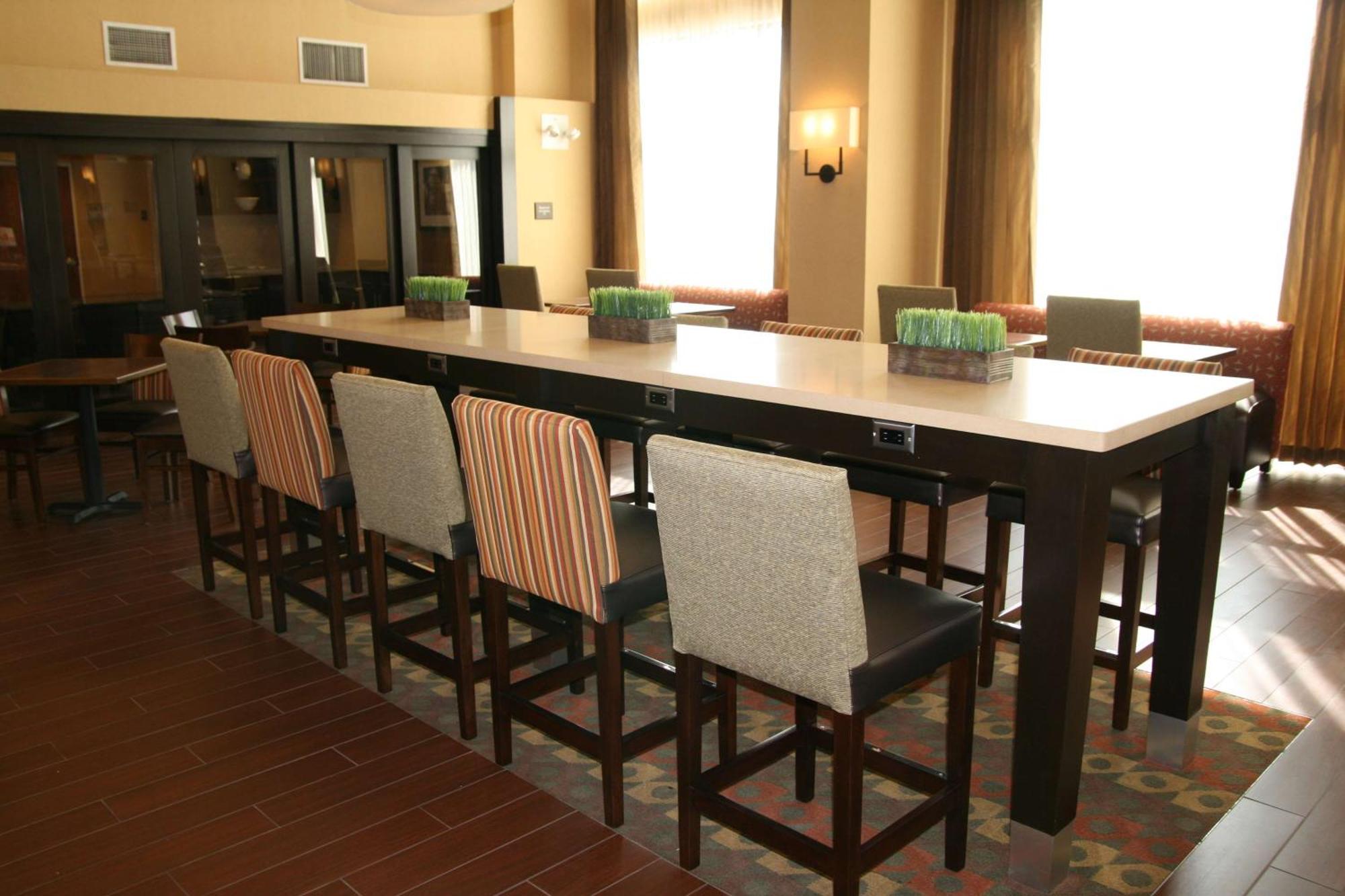 Hampton Inn & Suites Oxford-Anniston Экстерьер фото