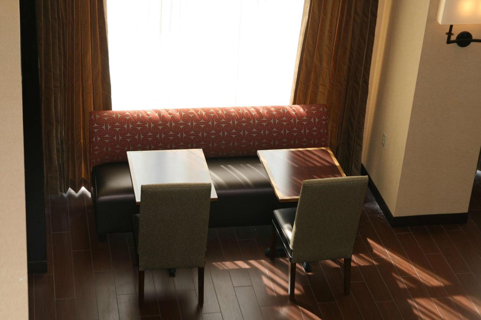 Hampton Inn & Suites Oxford-Anniston Экстерьер фото