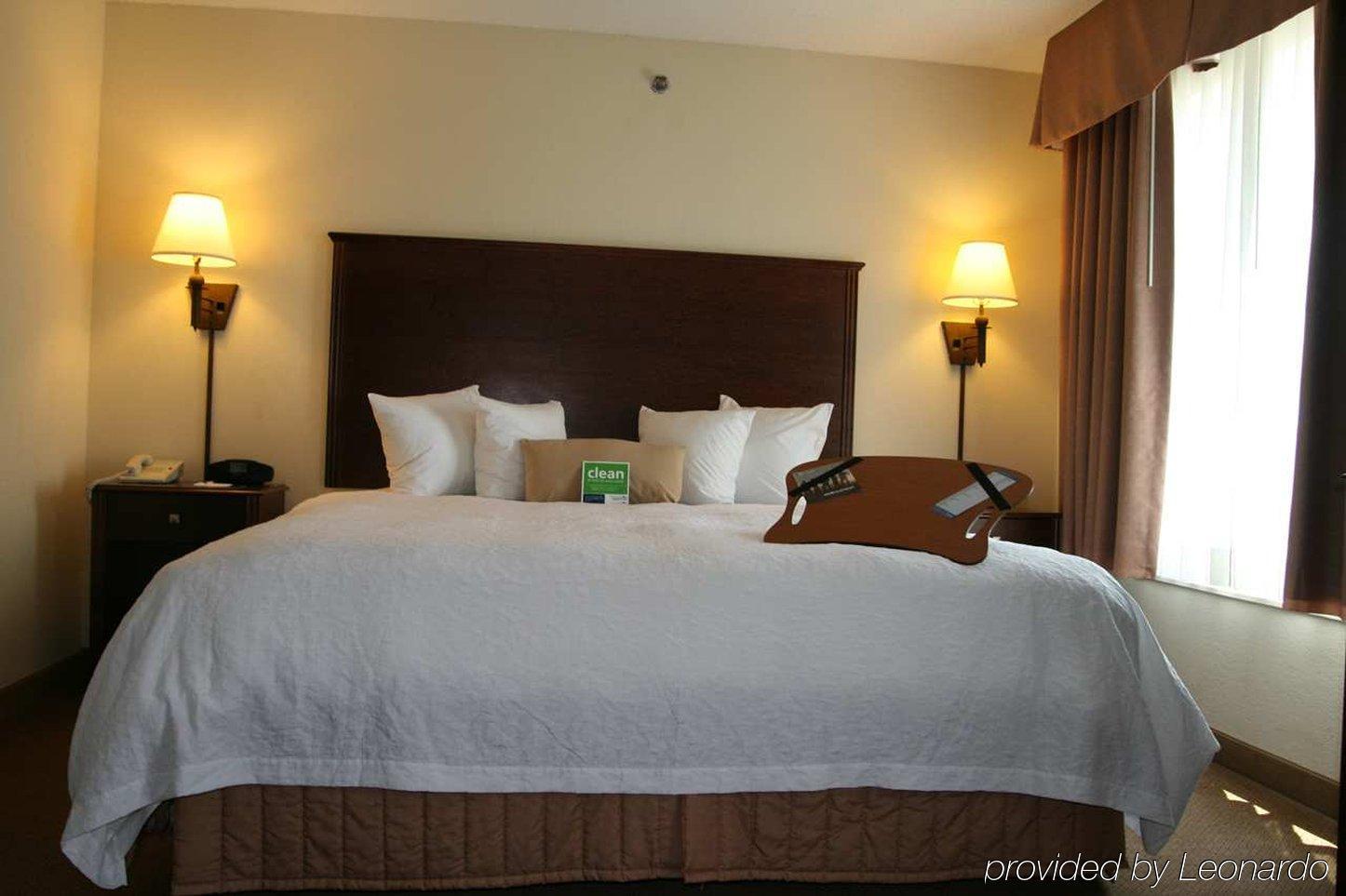 Hampton Inn & Suites Oxford-Anniston Номер фото