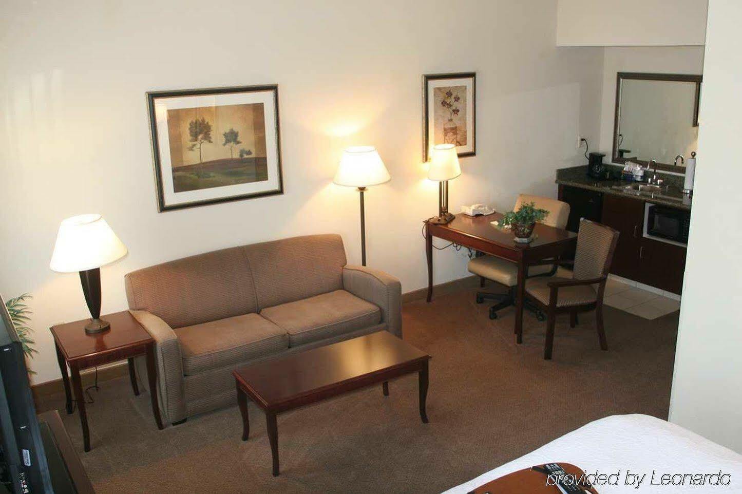 Hampton Inn & Suites Oxford-Anniston Экстерьер фото